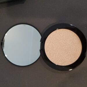 Younique Touch Fusion Highlighter